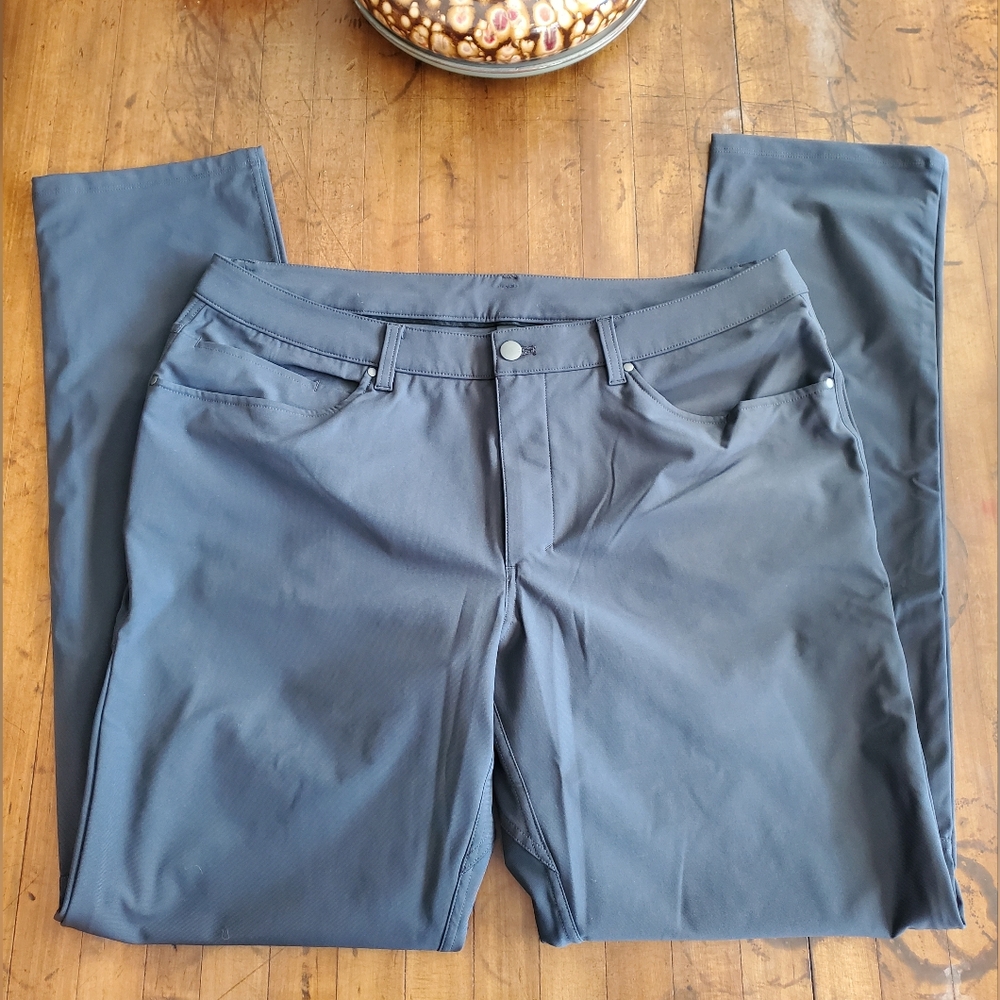 Lululemon ABC Pant Sz 36